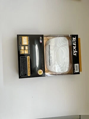 Tenda W268R 150 Mbps 4-Port 10/100 Wireless N Router - Image 1 of 2