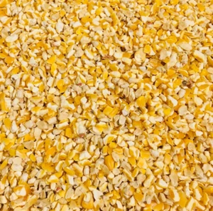 Cracked Corn Bird Chicken Feed Premium Select Scratch Rooster Squirrel Deer Food - Picture 1 of 2