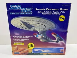 Star Trek Next Generation Starship Enterprise Glider, Playmates 1993 - Picture 1 of 6