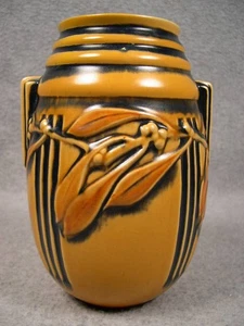 VINTAGE 1934 ROSEVILLE LAUREL YELLOW ARTS & CRFTS POTTERY VASE - 670-7" - Picture 1 of 7