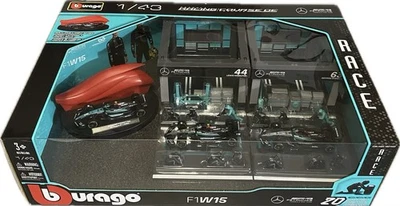 Bburago 1:43 Deluxe Paddock Set Mercedes AMG 3x F1 Cars Pit Crew NEW 20pc Set - Image 1 of 4