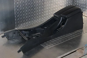 BMW E90 E91 E92 E93 & LCI Mittelkonsole Schwarz Konsole AUX IN 7130686 - Bild 1 von 4