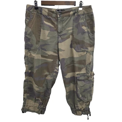 Pantalones cargo recortados Moda International vintage para mujer 14 verde camuflaje Y2K patinadora Foto 1 de 4