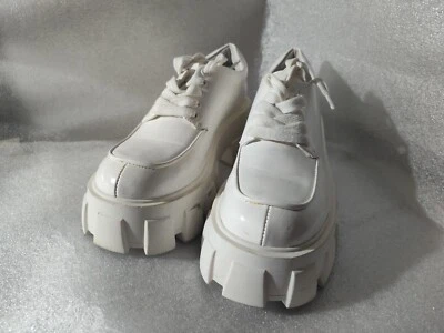 Steve Madden Women WHITE Chunky Platform Loafer Shoes lace up 7M - Image 1 of 4