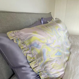 NEW Silk Magnolia Ruffle Silk Pillowcase Marble - Picture 1 of 3