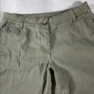 Tommy Bahama Mujer Verde Oliva Básico 7" Entrepierna Chino Shorts - Talla 4 Foto 1 de 4