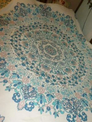 Cortina de Ducha Blanca Tonos de Diseño Mandala Azul y Rosa Foto 1 de 4