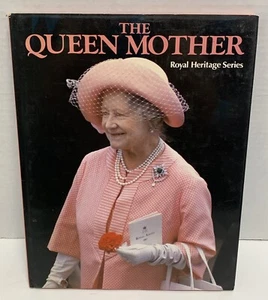 The Queen Mother Royal Heritage Series HCDJ 1983 British Royal Family Photos - Imagen 1 de 9