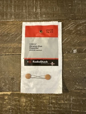 ¡NUEVO! Condensadores de disco de cerámica RadioShack 0,1 uF 2720135 Foto 1 de 3