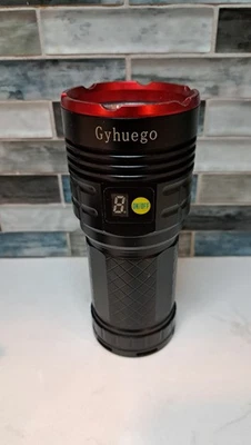 GyHuego Torcia LED Ricaricabile (4-Litio 18650 celle) + Caricatore! - Immagine 1 di 3