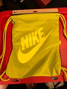 Nike Drawstring Yellow/Green. Brand New With Tags, Side Pocket - Picture 1 of 3