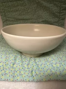 Haeger 101-Footed Pottery Console Bowl-Matte OFF WHITE-Mid Century USA - Picture 1 of 9