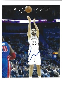Ryan Anderson autograph signed 8 x 10 inch photo HORNETS POSE 2 - Picture 1 of 1