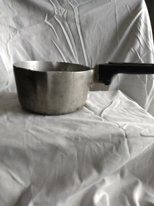 VTG Wagner Ware Sidney -O- #4681-1/2 P 1.5 QRT Sauce Pan Used. No Lid - Picture 1 of 7