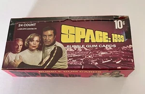 Space 1999 Vintage Bubble Gum Card Box 24 Packs FULL Donruss 1976 - Bild 1 von 6