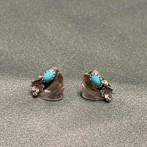 Native American Sterling Silver Leaf & Flower Turquoise Post Earrings - Picture 1 of 4