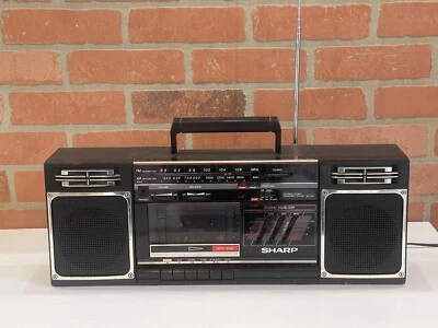 BOOMBOX SHARP GF-320 VINTAGE | ¡Probado y funciona! | Gran sonido | Boombox años 80 Foto 1 de 4