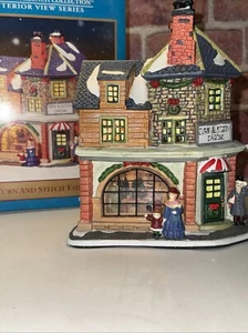 2000 Santa's Workbench Collection Turn and Stitch Tailor Christmas Village Box - Picture 1 of 13
