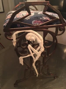 ANTIQUE ART DECO CAST IRON VANITY / WINDOW BENCH WITH THEATRICAL DANCING FIGURES - Picture 1 of 12