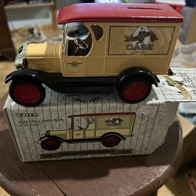 Корпус 1923 ERTL Chevy Truck Bank масштаб 1:25 150 лет, памятное издание  - Изображение 1 из 4