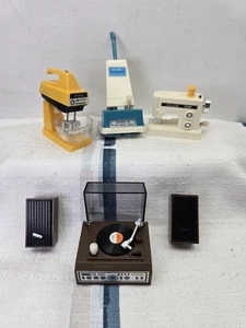 Lot de 4 appareils à remonter miniatures Galoob Japon maison de poupée années 70 fonctionnels - Photo 1/21