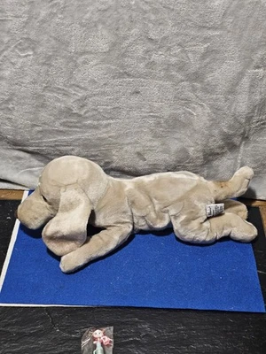 Peluche Russ Berrie Yomiko clásico Weimaraner 16” Foto 1 de 4