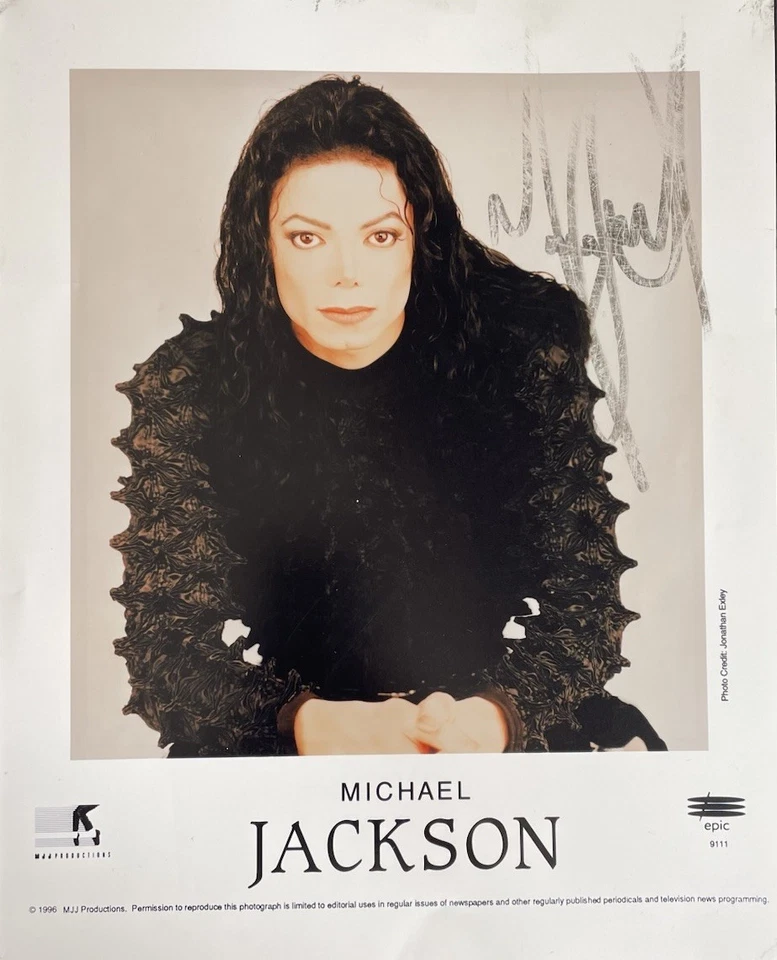 Michael Jackson Autogramm Signed Autographed Scream Promo Photo 8x10  HIStory  - Bild 1 von 4