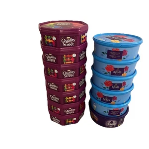 Bañeras de chocolate de plástico vacías Cadburys Rosas Quality Street - Usadas limpias buen estado - Imagen 1 de 4