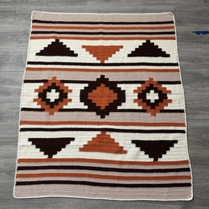 "Manta afgana de ganchillo a mano de colección suroeste marfil marrón 46""x54"" retro" - Imagen 1 de 12