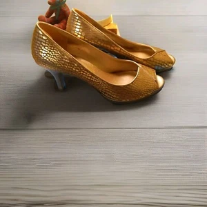 Ladies Alex Marie Gold Reptile Print Heels 7.5 M - Picture 1 of 6