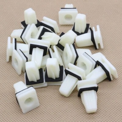 20 piezas sujetadores de clip de puerta delantera 90189-06229 para Toyota Hiace y Lexus Foto 1 de 3