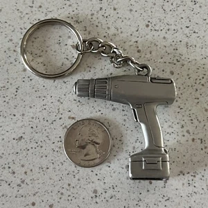 Zinn Bohrmaschine Werkzeug Schlüsselanhänger Schlüsselring #4776 - Bild 1 von 3