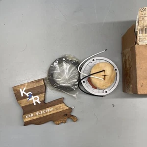 Hazlux VJN15 Socket Base Assembly 600V 660W - Picture 1 of 3