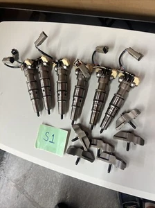 International DT466E Diesel Engine Fuel Injector Set of 6 Injectors - Picture 1 of 4
