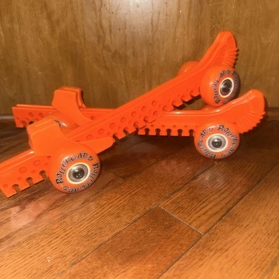 Nuevo ~ RollerGards Figura de Hielo Patín Ruedas Roc-N-RollerGard Roller Guard Ruedas Foto 1 de 4