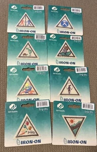 Menge 8-NEUE Pfadfinderinnen Probieren Bügelbild Patches Abzeichen siehe Fotos für Details - Bild 1 von 11