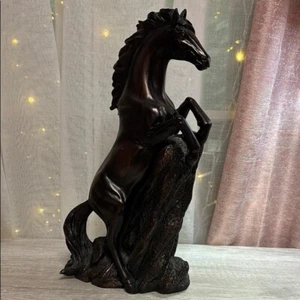 Elegante scultura cavallo nero - Foto 1 di 7