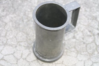  Ancienne MESURE en étain, nombreux poinçons demi litre 19eme - Photo 1/3