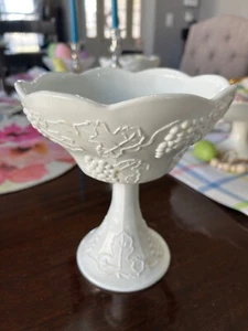 Indiana Glass Harvest Grape Milk Glass Pedestal Compote Candy Dish - Picture 1 of 3