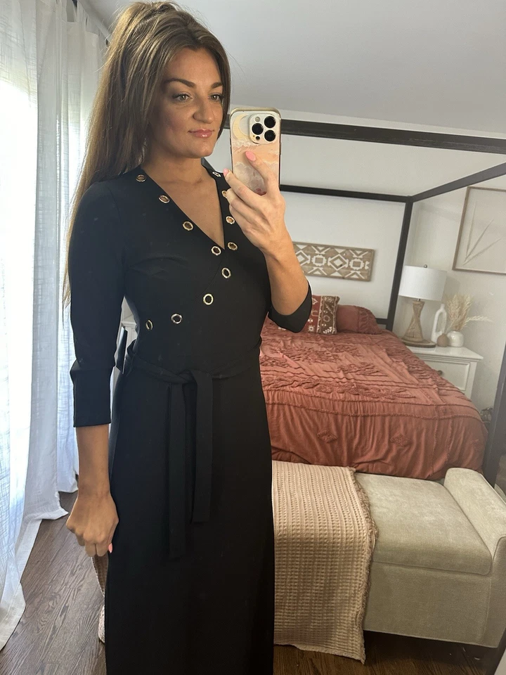 Nuevo con etiquetas Maxi Vestido Boston Talla Correcta Pequeña Negro Manga 3/4 Dorado Ojal Foto 1 de 4