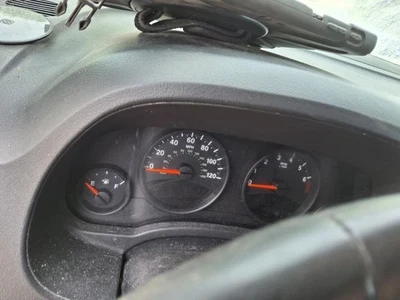 Jeep Patriot 2012 velocímetro clúster 68080402AE usado 151 k millas Foto 1 de 4