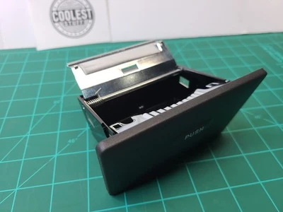 Cenicero Saab 900 1997 94 95 96 97 NG900 ¡Casi nuevo!! Foto 1 de 4