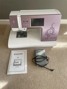 Singer Quantum Stylist Touch Sewing Machine 9985 - Picture 1 of 6
