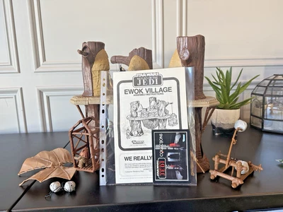 Star Wars COMPLETO Ewok Village con 6 Ewoks e instrucciones - Kenner 1983 ROTJ Foto 1 de 4