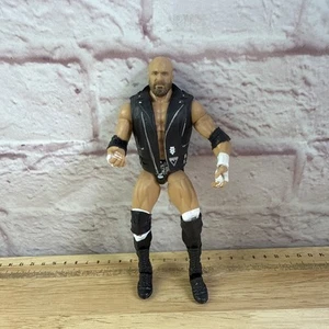 Triple H - Elite 73 con gilet e bottiglia d'acqua WWE Mattel AEW Elite Ultimate - Foto 1 di 9
