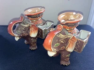 A Pair porcelain Red Gilt Elephant ashtray/cigarette from Japan - Picture 1 of 5