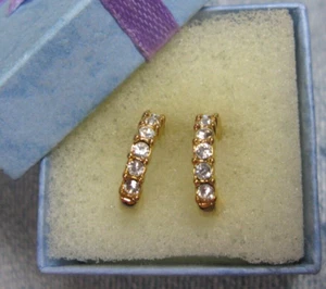 (a) Estate Jewelry ~ Goldtone SWAROVSKI Clear Crystal Pierced Half Hoop Earrings - Picture 1 of 5