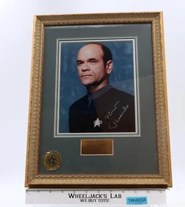 The Doctor Star Trek Voyager Robert Picardo AUTOGRAPHED 8x10 Picture - Picture 1 of 2