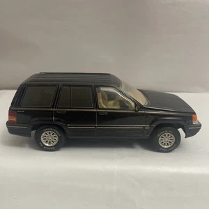 Brookfield 1:24 Scale 1994 Jeep Grand Cherokee Limited Black Diecast - Picture 1 of 10