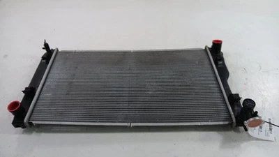 Radiador compatible con 17-19 IMPREZA Foto 1 de 4